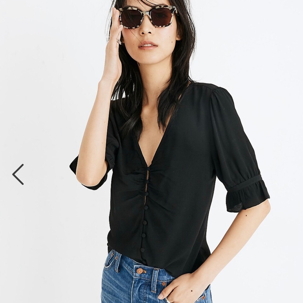 Madewell Black Button-Front V-Neck Puff Sleeve Top